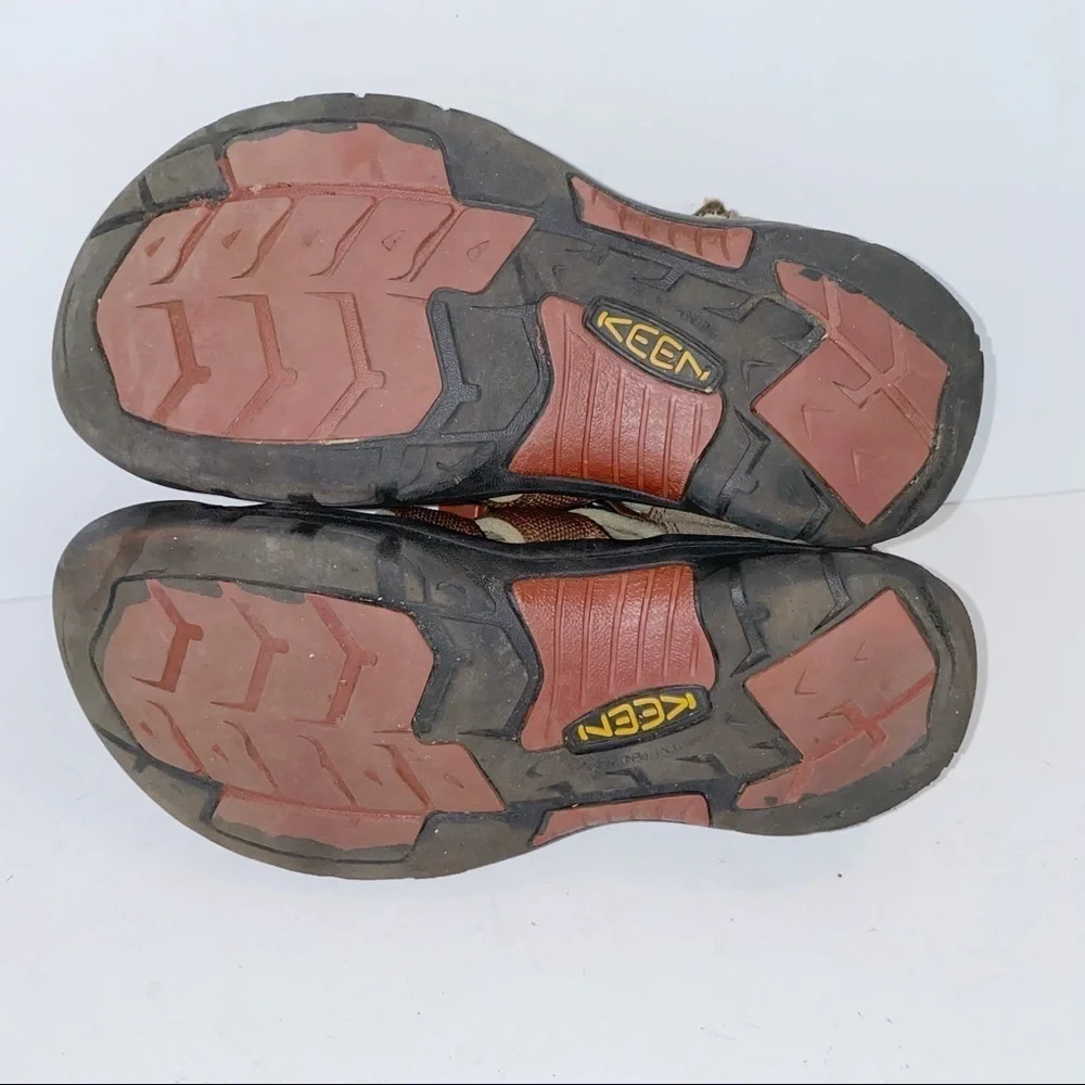 KEEN Youth Size 4 NEWPORT H2 Water sandals Copper Brown Waterproof Gorpcore